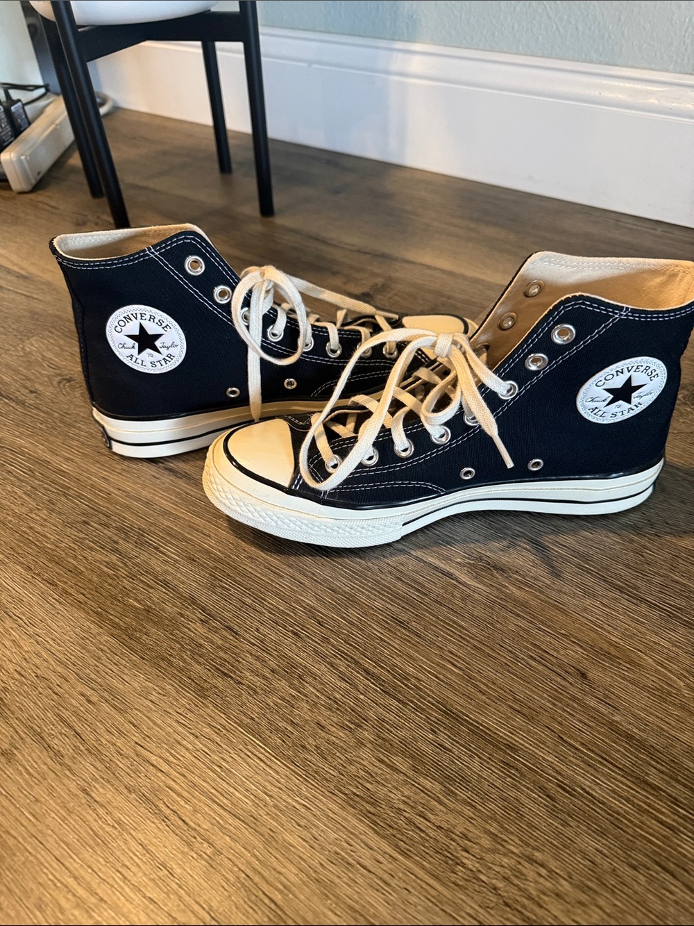 Classic Black High-Top Kids converse with White Trim - Picture 2 of 5